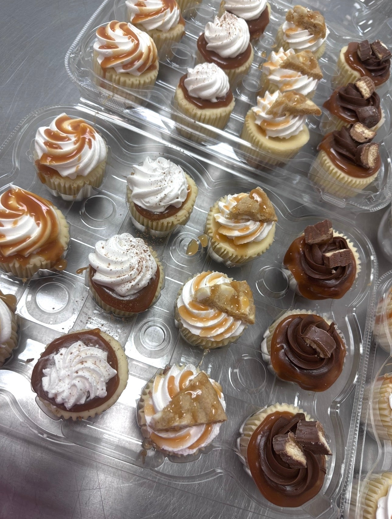 Caramel Delight - Cheesecake Cupcakes