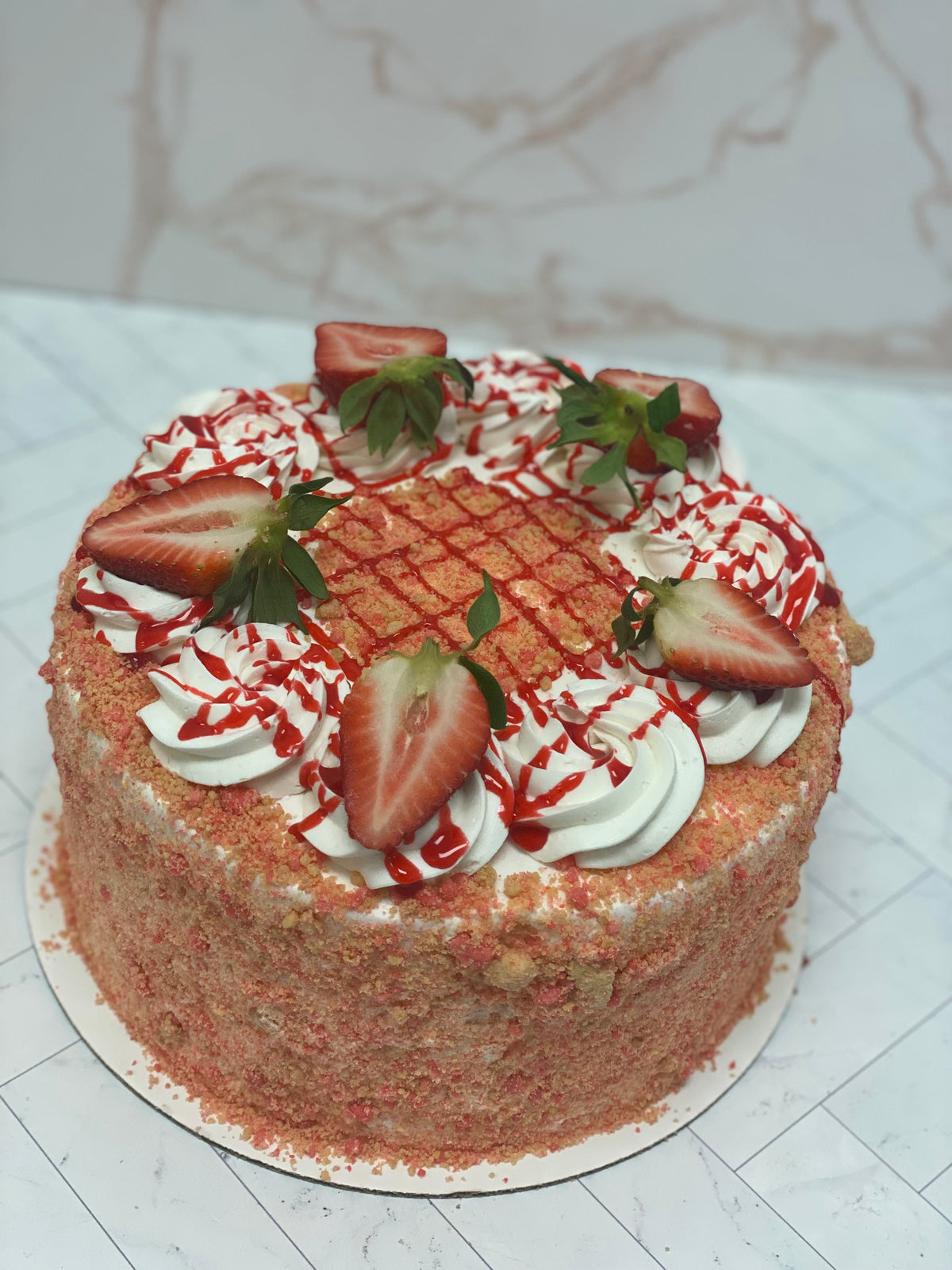strawberry cake　0228 Bakery Cake 8 Inch Strawberry Elegance Cake - Each - vons